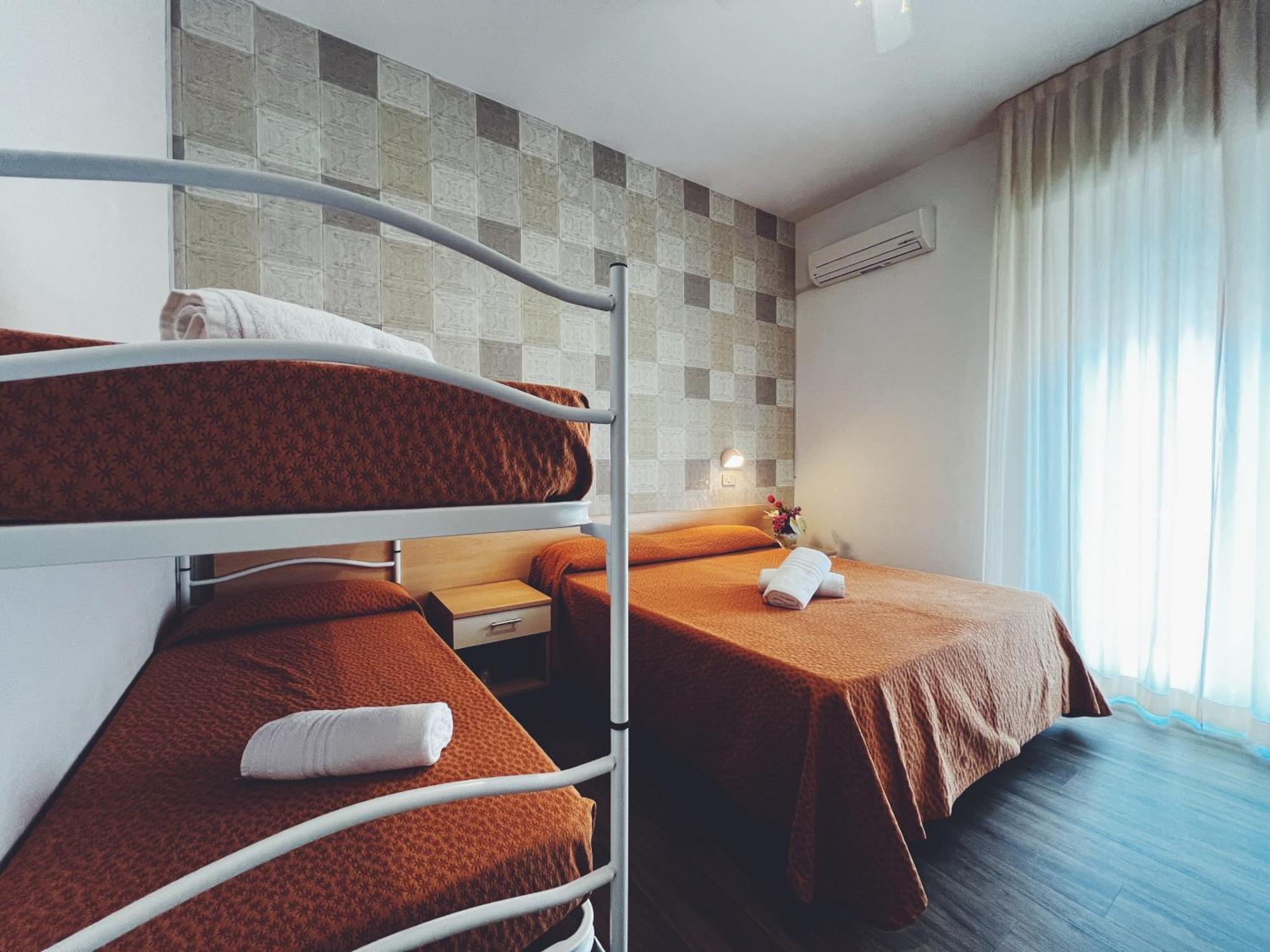 Hotel Ramona Rimini Extérieur photo