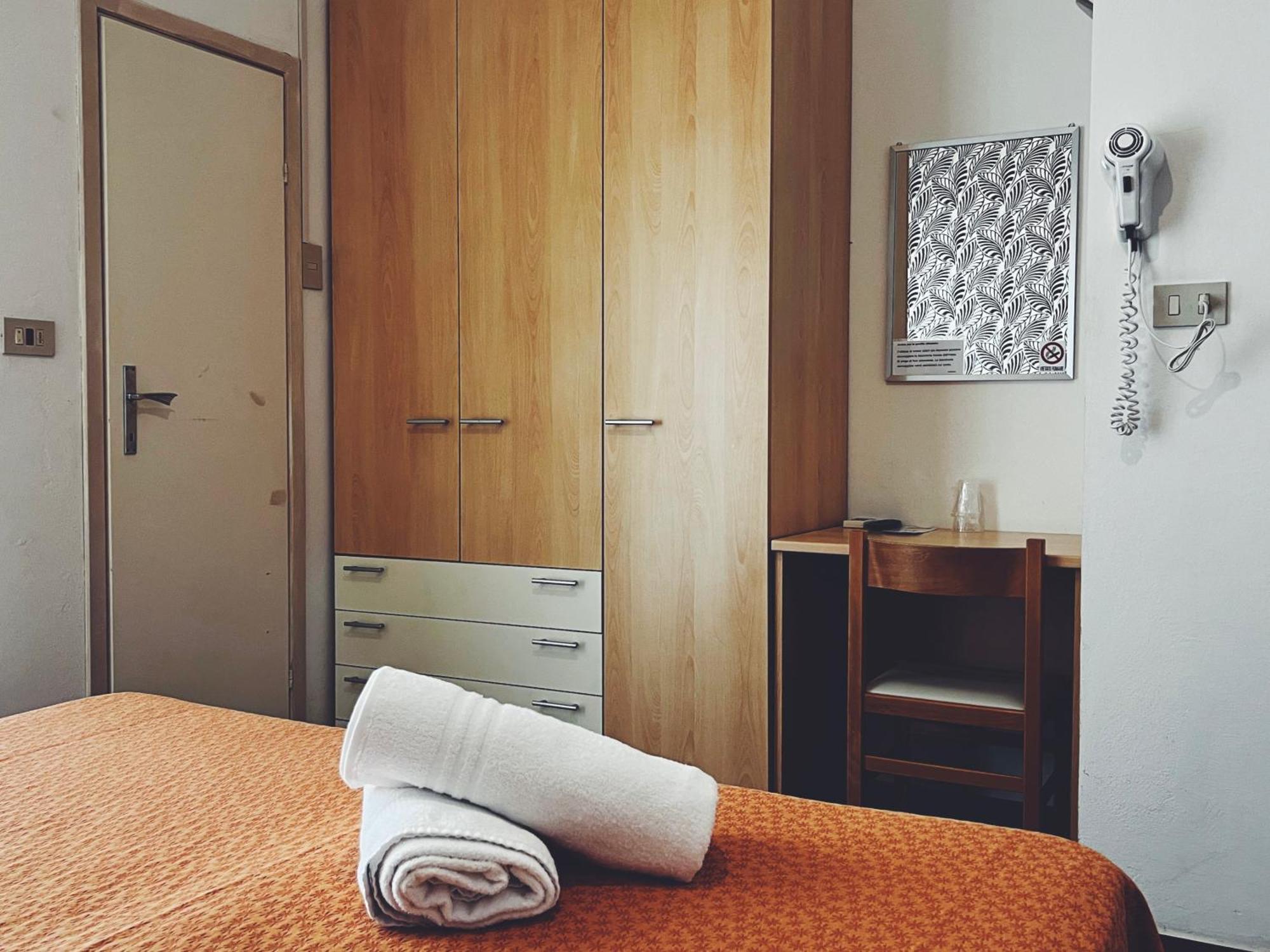 Hotel Ramona Rimini Extérieur photo