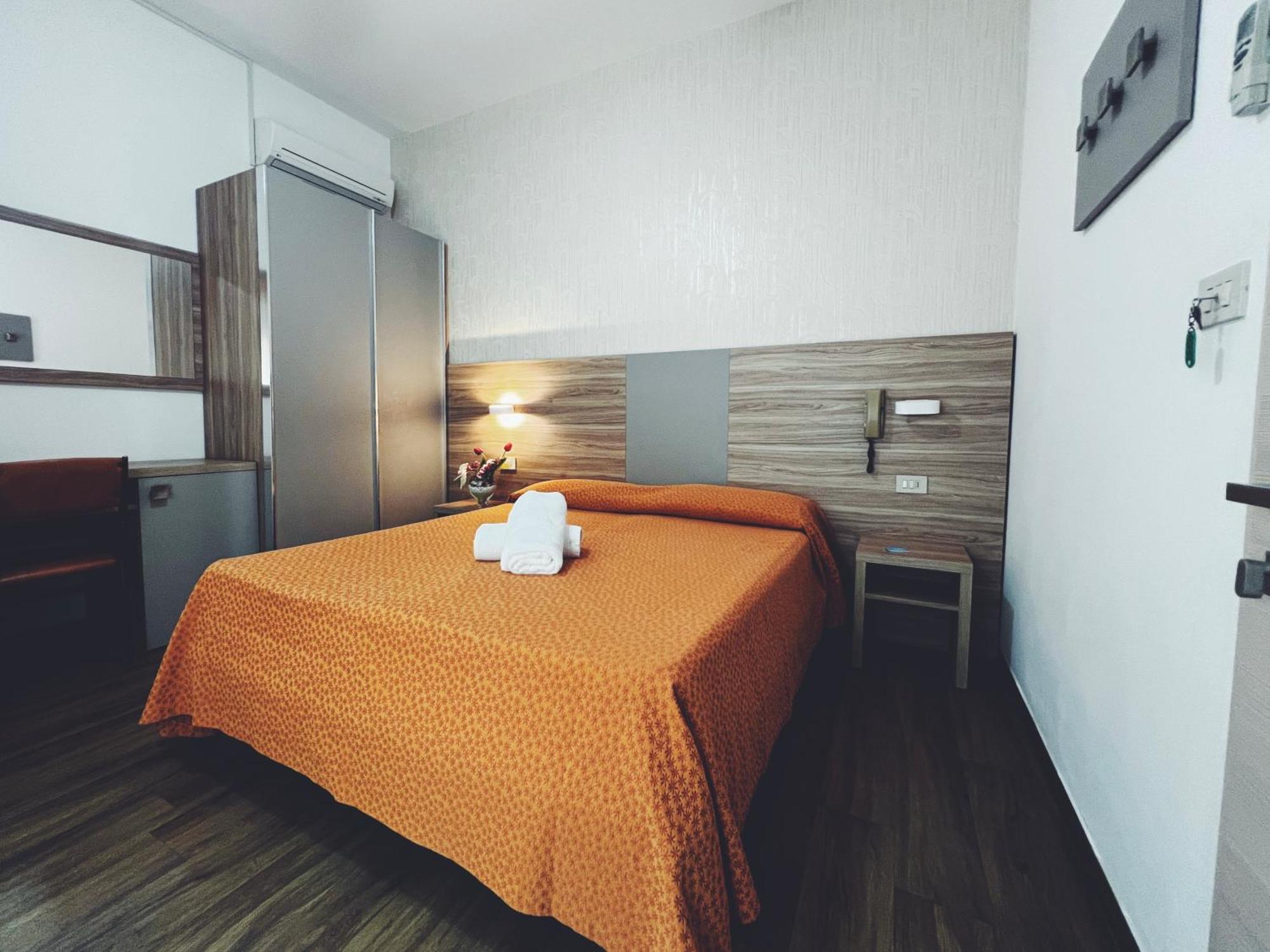 Hotel Ramona Rimini Extérieur photo