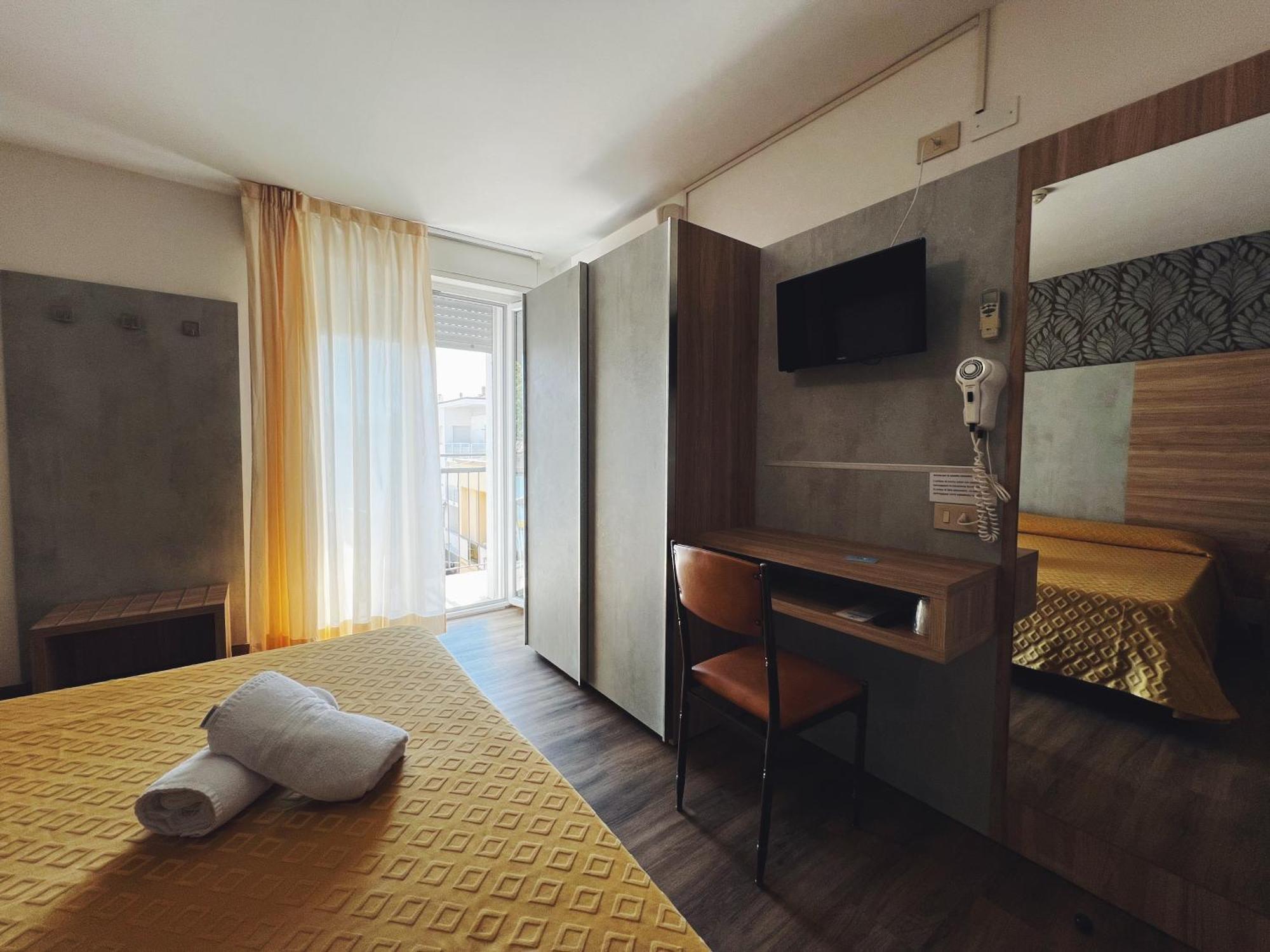 Hotel Ramona Rimini Extérieur photo