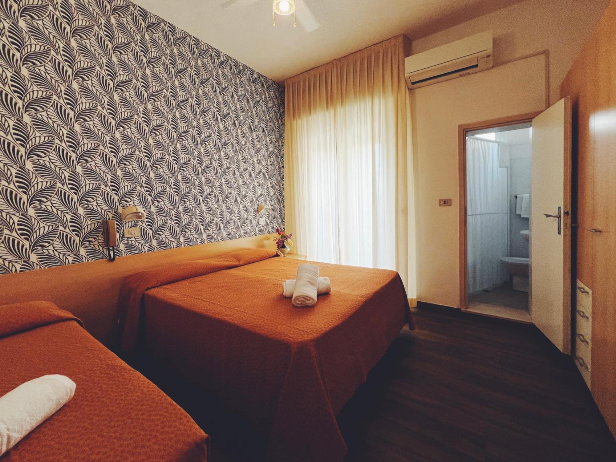 Hotel Ramona Rimini Extérieur photo