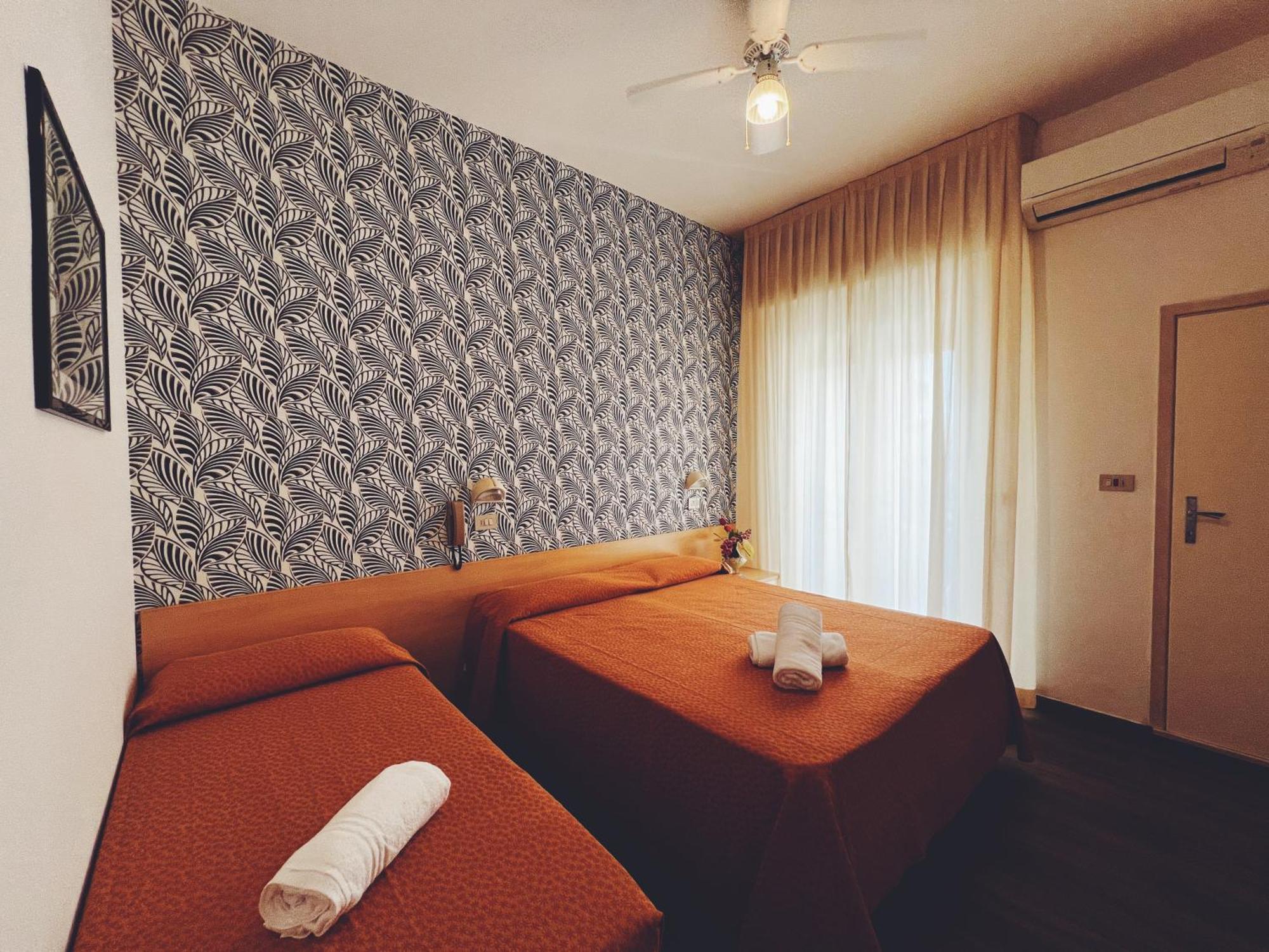 Hotel Ramona Rimini Extérieur photo