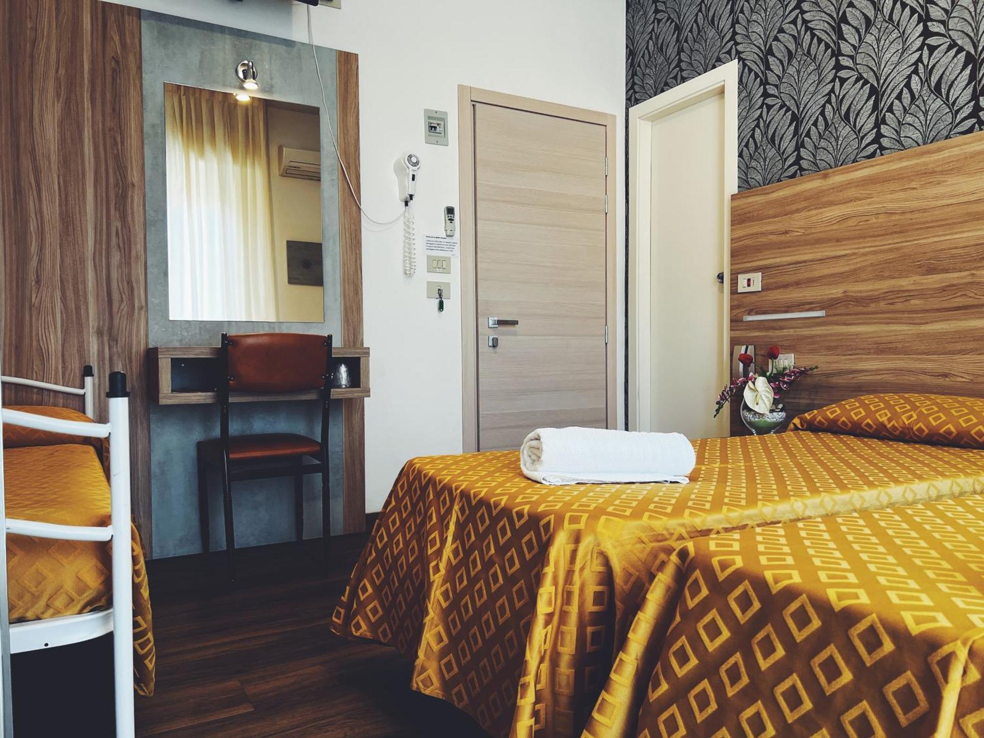Hotel Ramona Rimini Extérieur photo