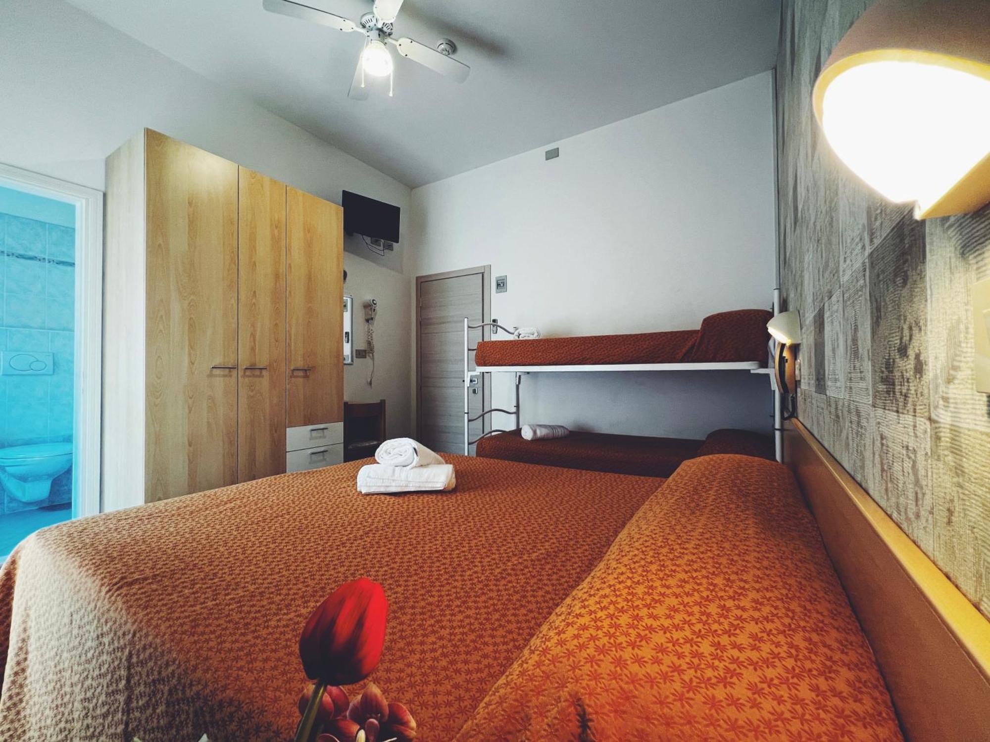 Hotel Ramona Rimini Extérieur photo